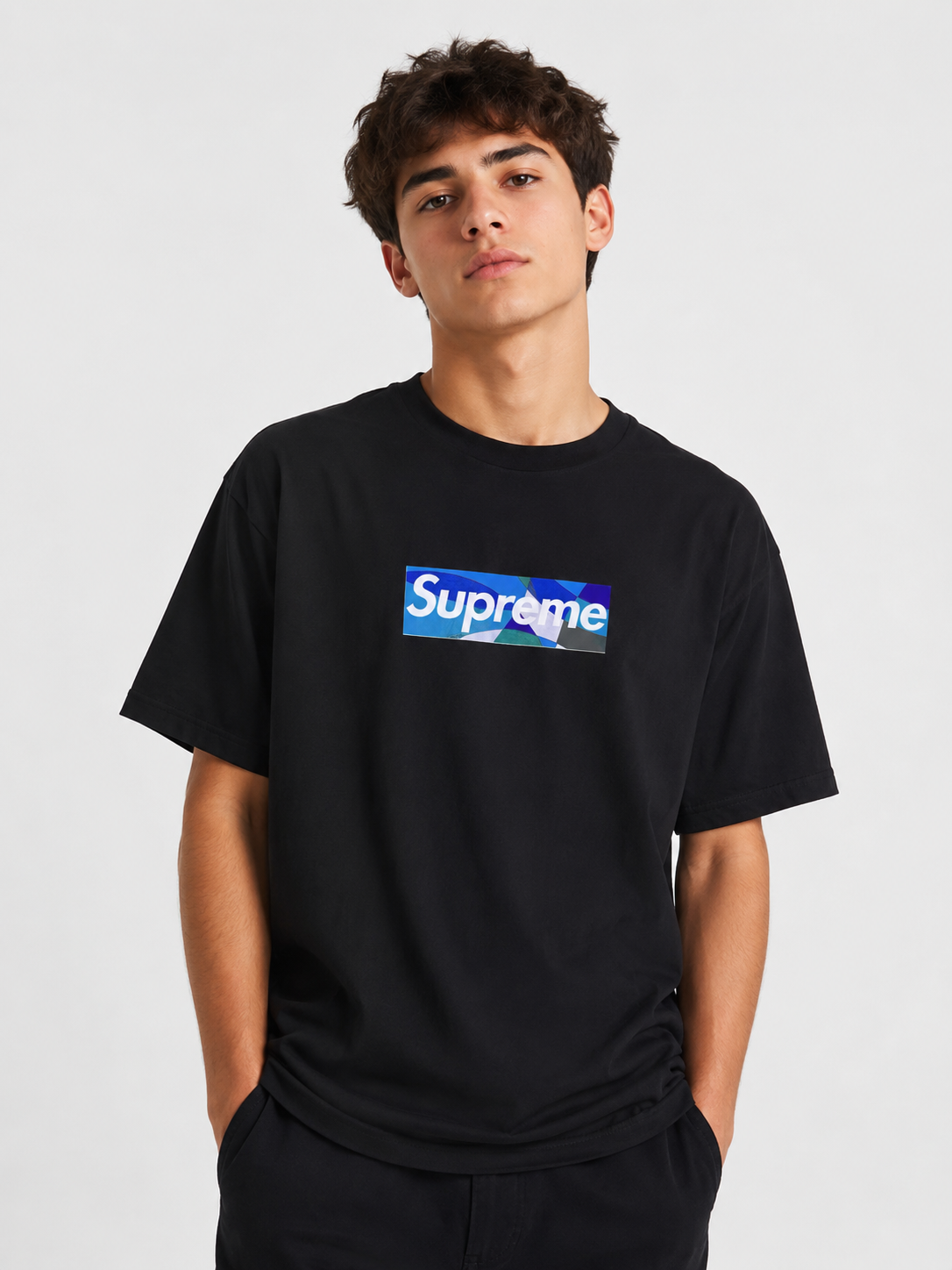 POLO SUPREME NEGRO / LOGO AZULES CLASICO