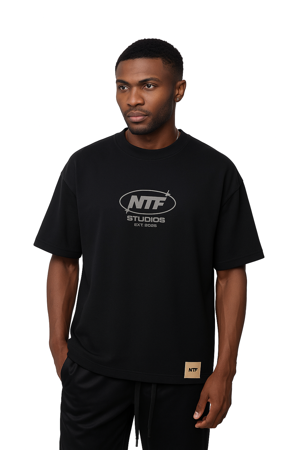 POLO BOXY FIT NTF / NEGRO / THE SKY IS THE LIMIT