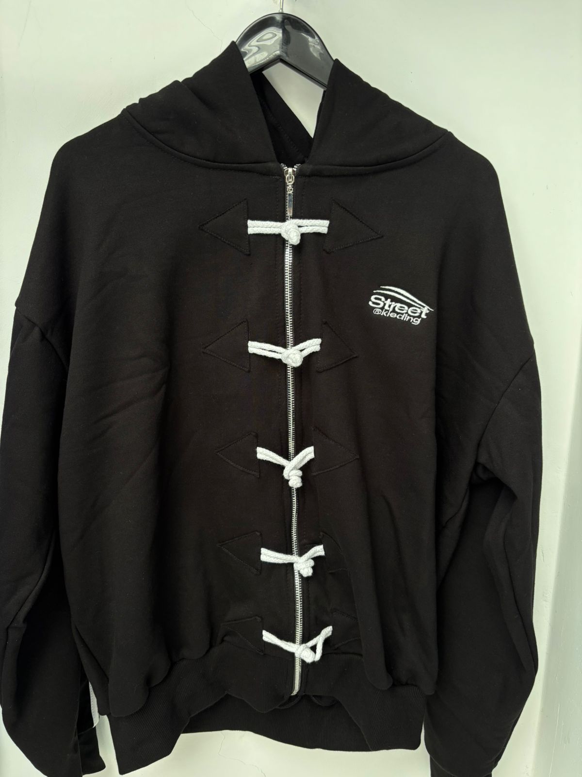 Chompa KLEDING STREET / Modelo Amarras