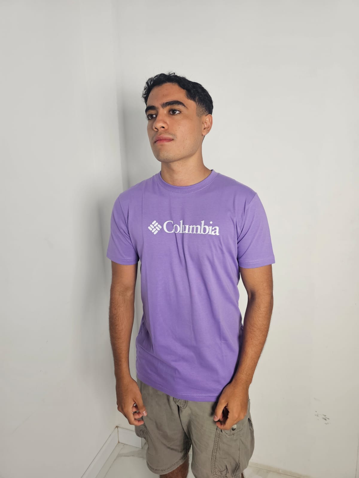Polo Columbia Morado / Logo pecho blanco