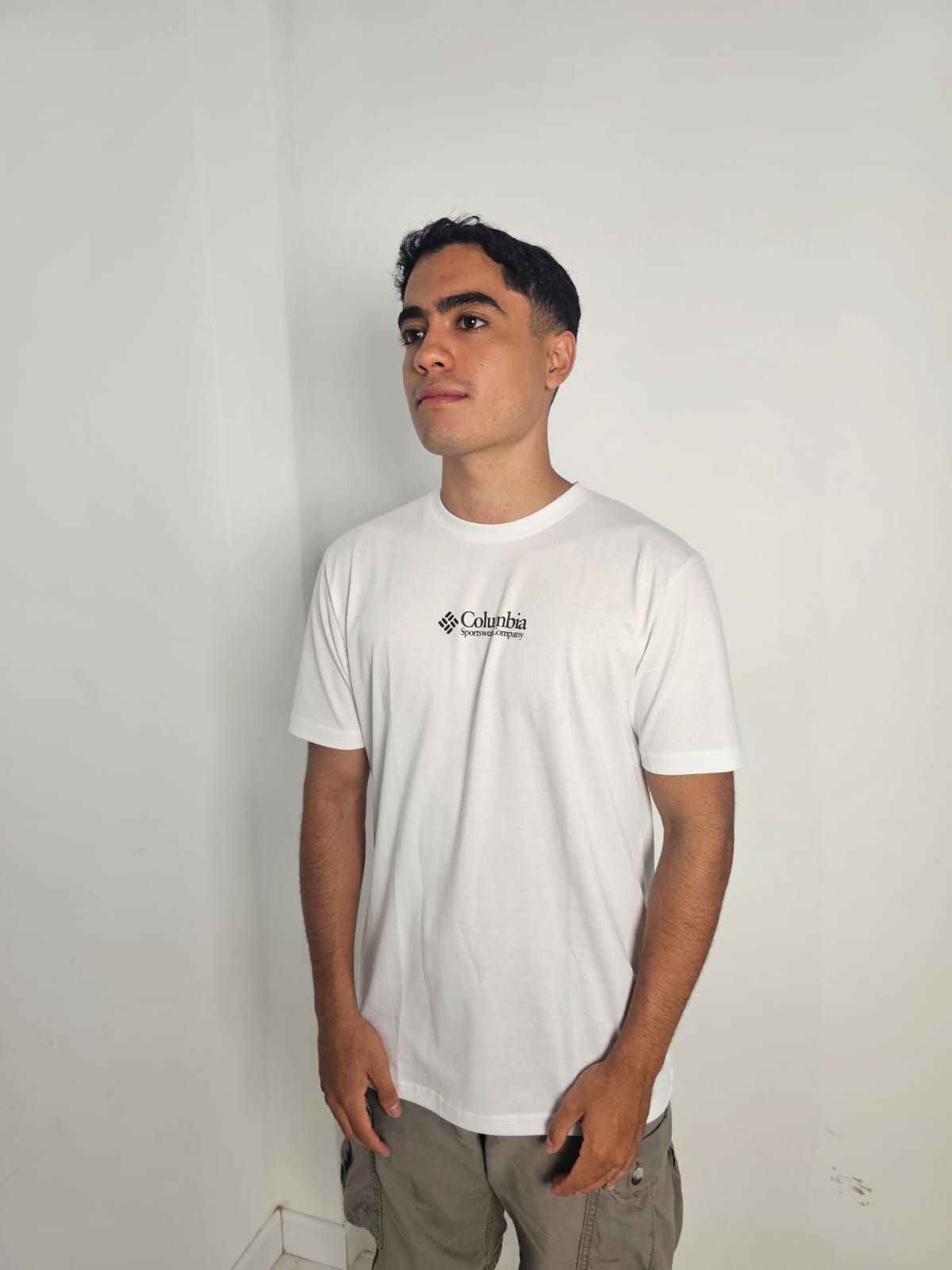 Polo Columbia blanco / Logo pecho Company