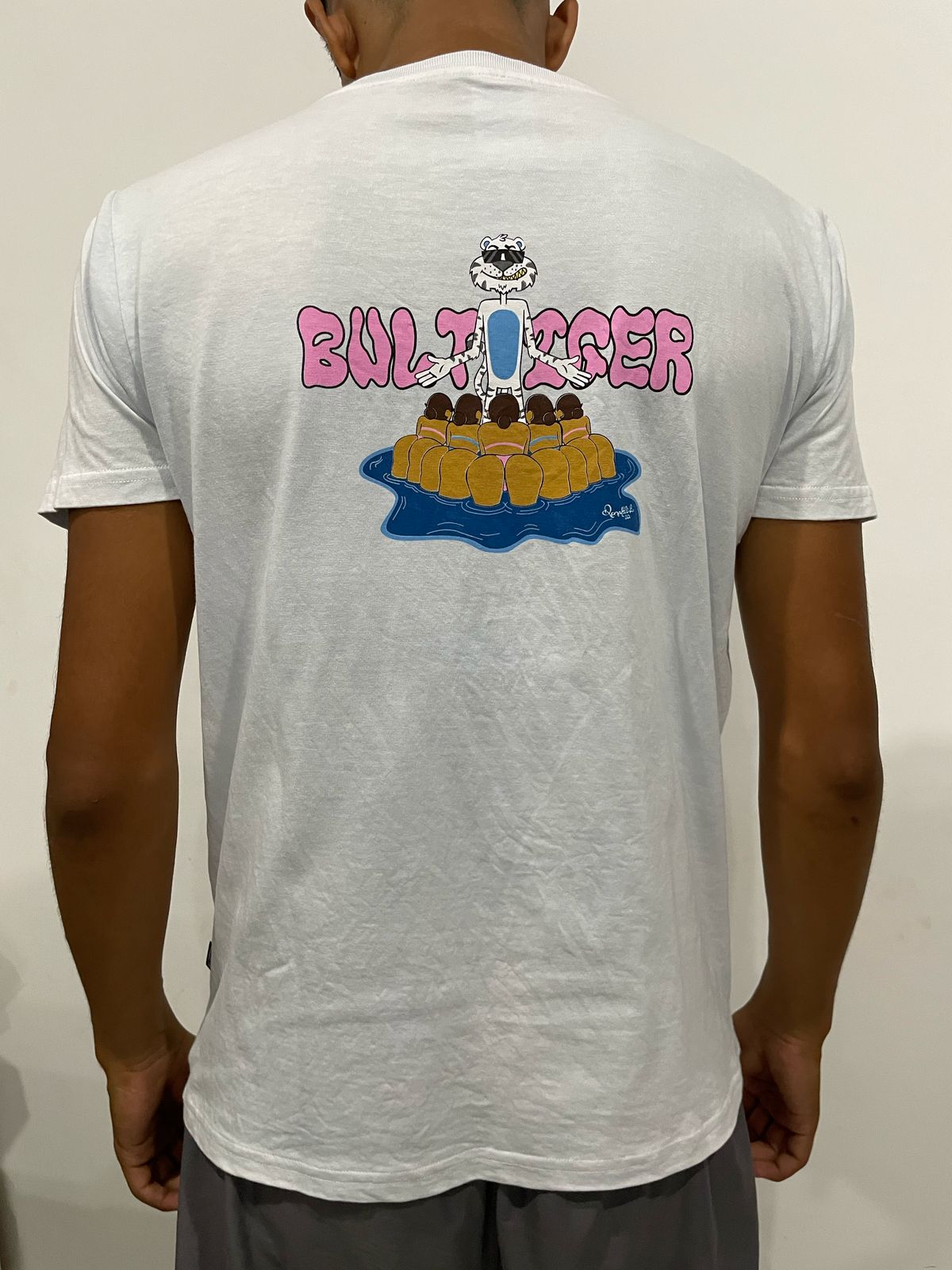 Polo Bultiger celestes / Logo rosado