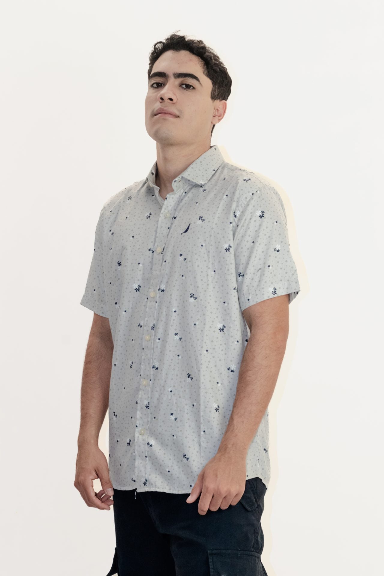 Camisa Nautica / detalle flores