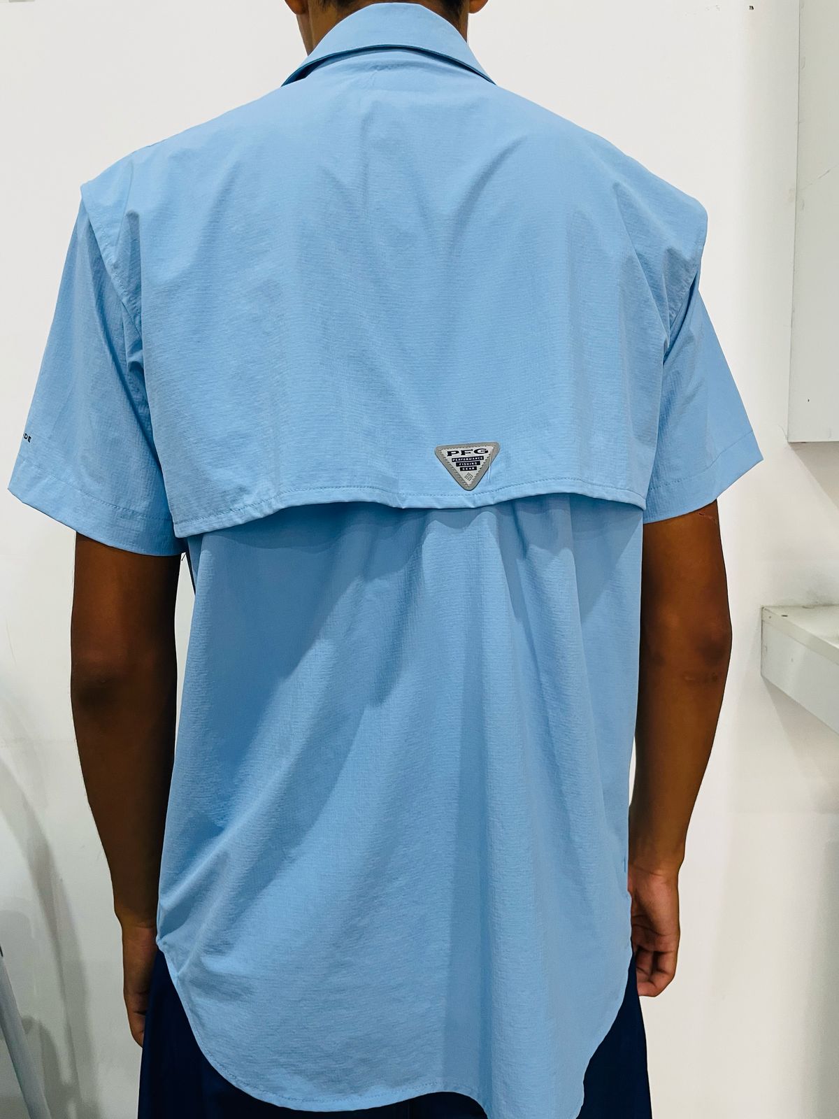Camisa Columbia celeste / Respirador