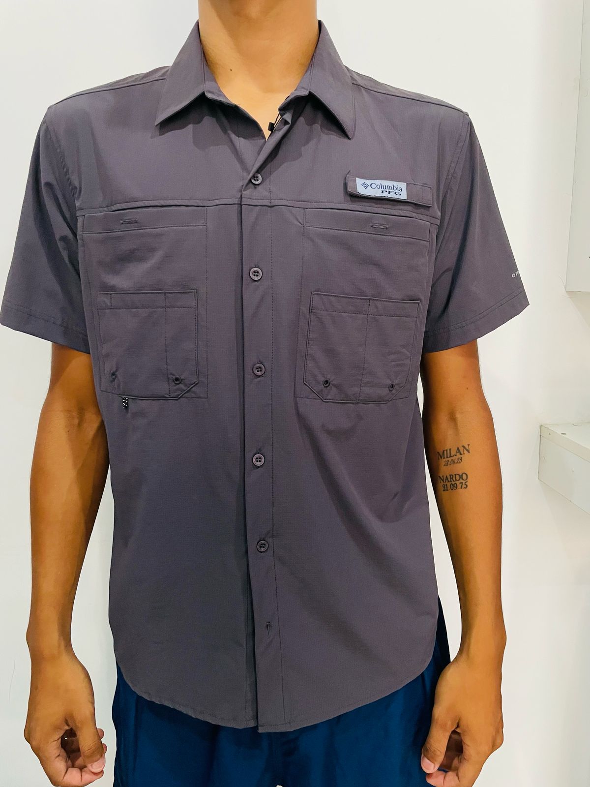 Camisa Columbia gris oscuro / Respirador