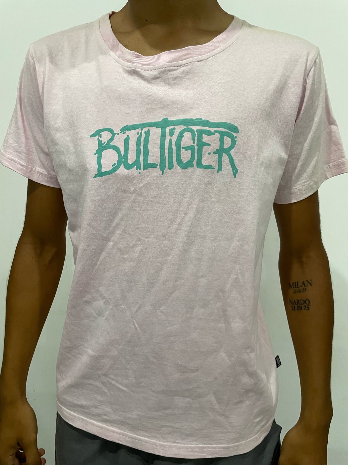 Polo Bultiger rosado / Logo verde
