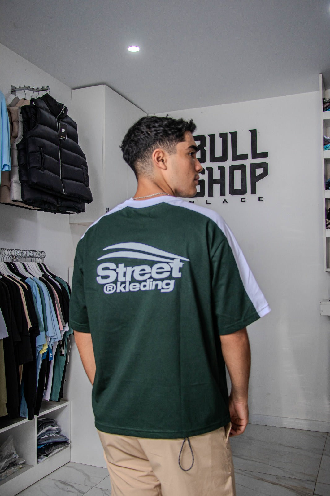 Polo KLEDINGSTREET verde - bordes blancos / Logo pecho
