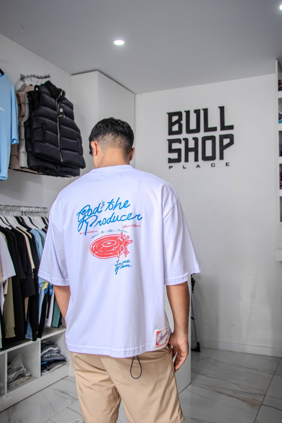 Polo KLEDINGSTREET blanco / Logo espalda