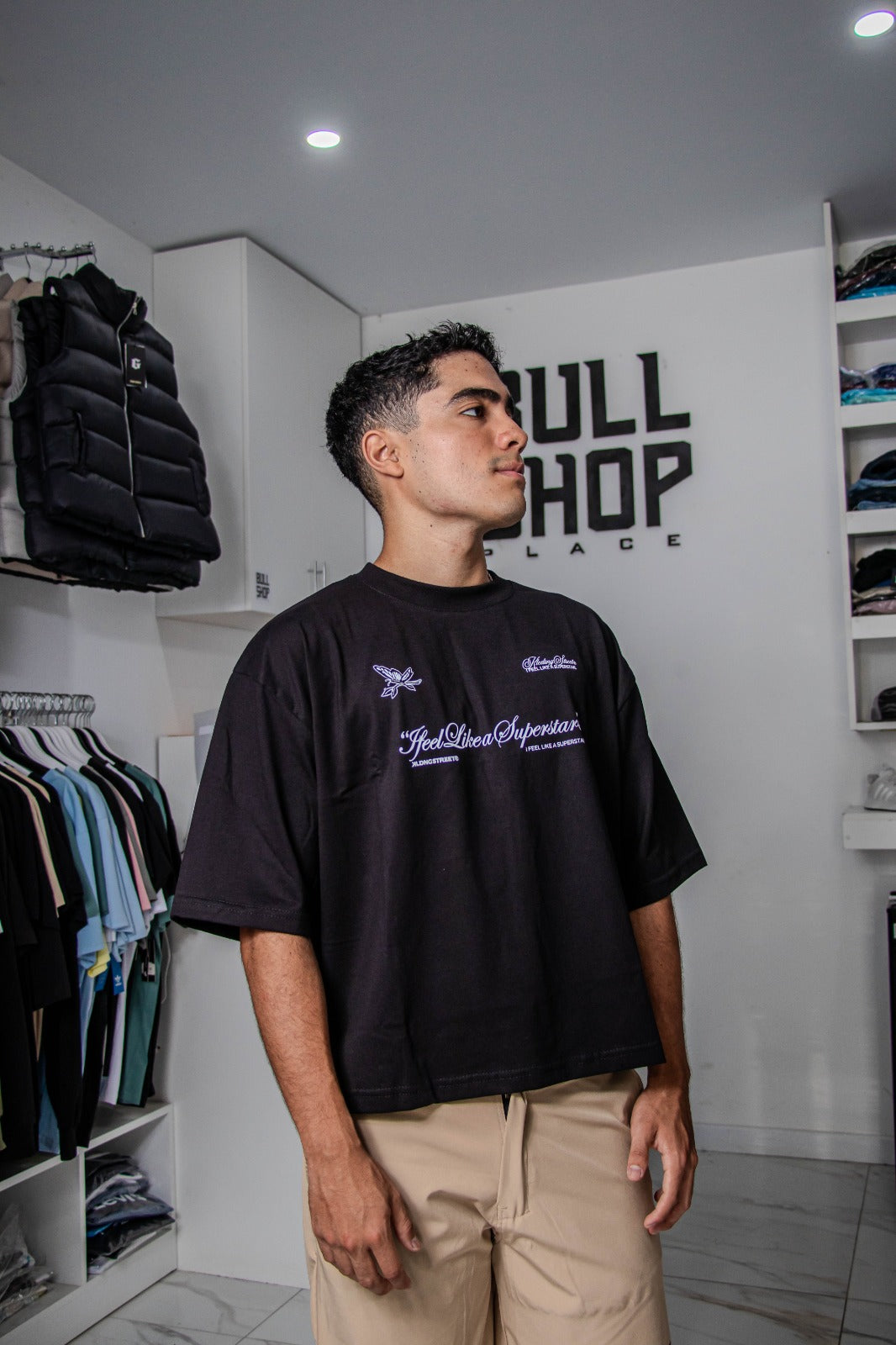 Polo KLEDINGSTREET negro / Logo pecho morado