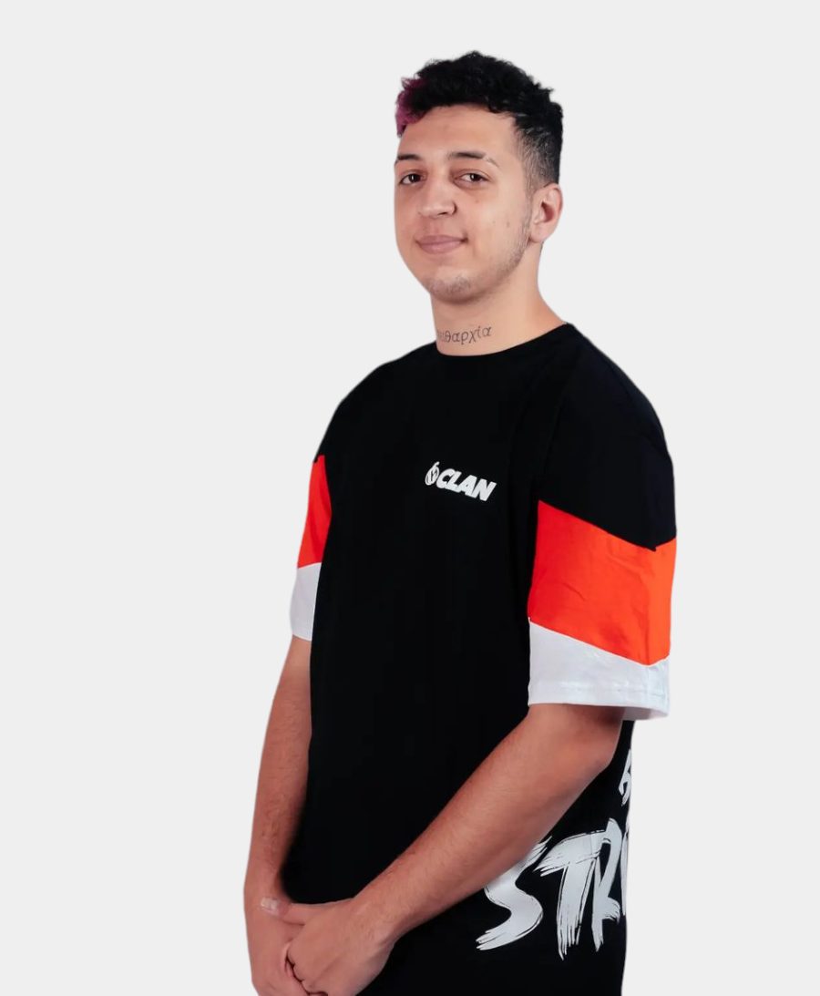 polo clan stronge negro/manga naranja