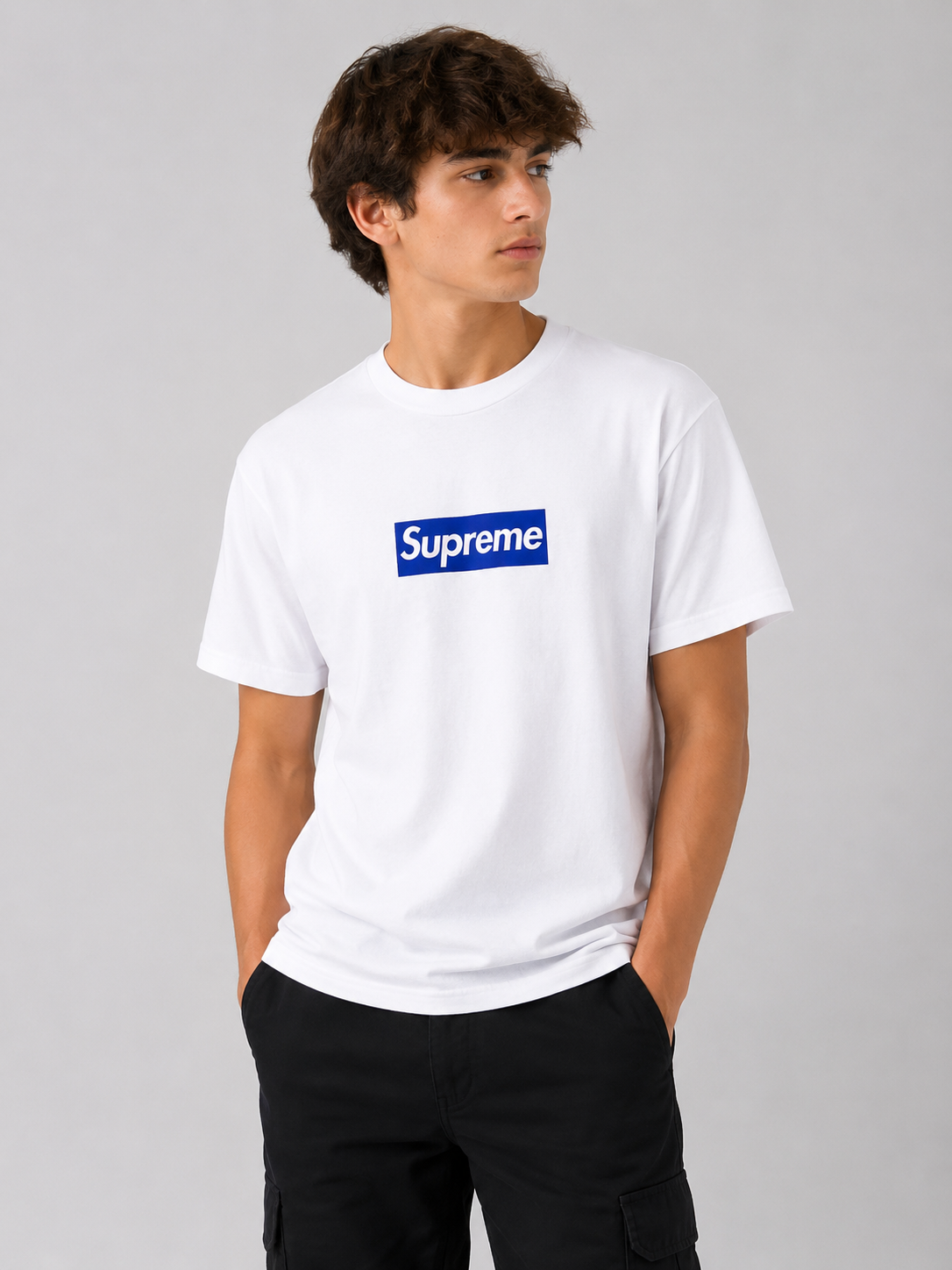 POLO SUPREME BLANCO / LOGO CLASICO AZUL