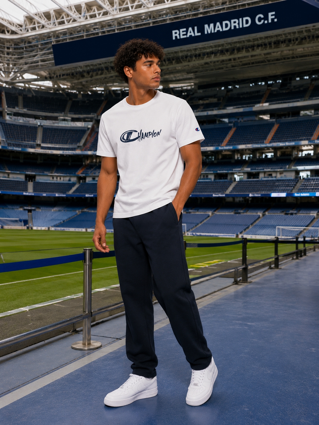 POLO CHAMPION / BLANCO / LETRAS PINCEL