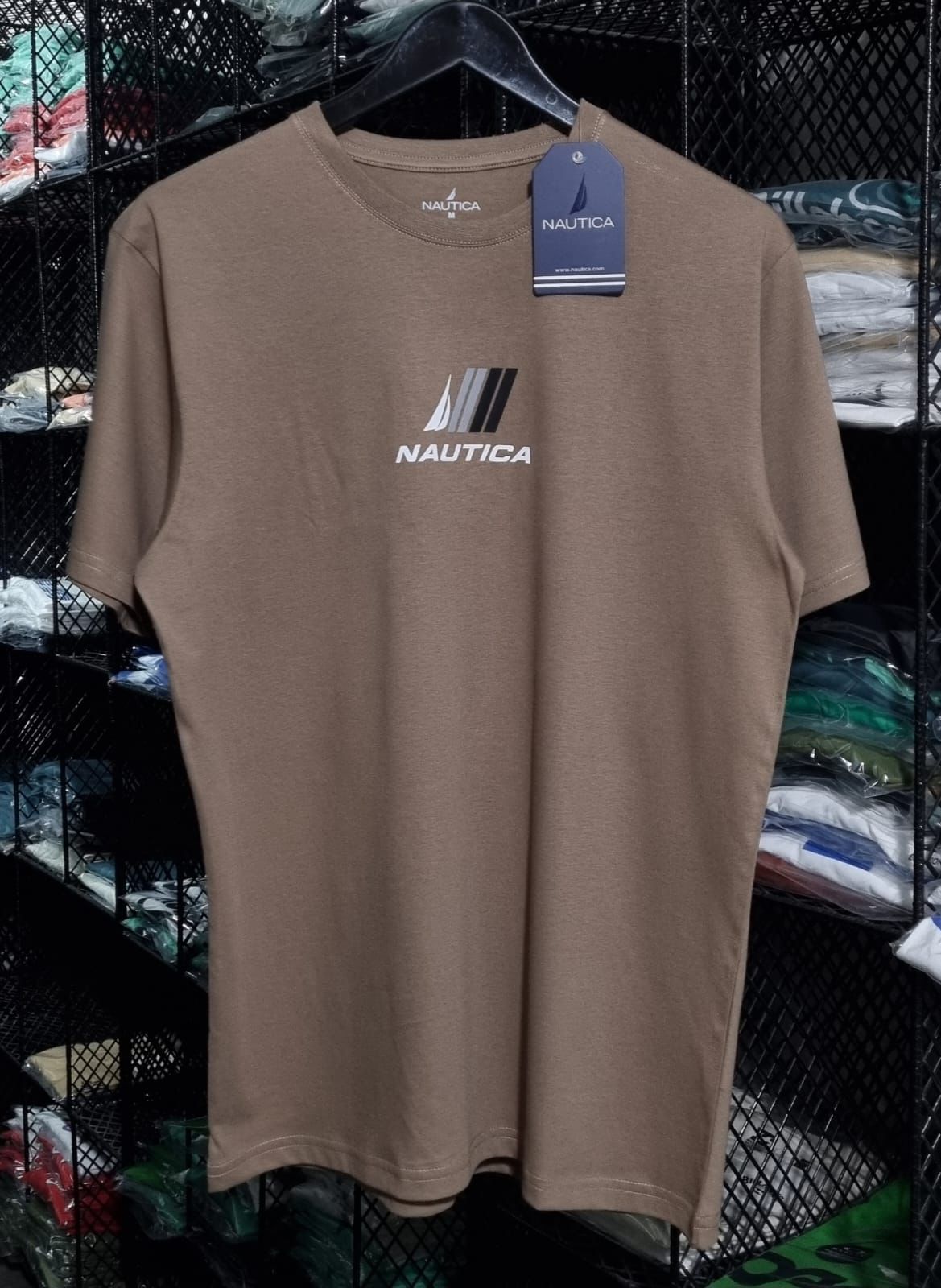 POLO NAUTICA MARRON / LINEAS TRICOLOR N