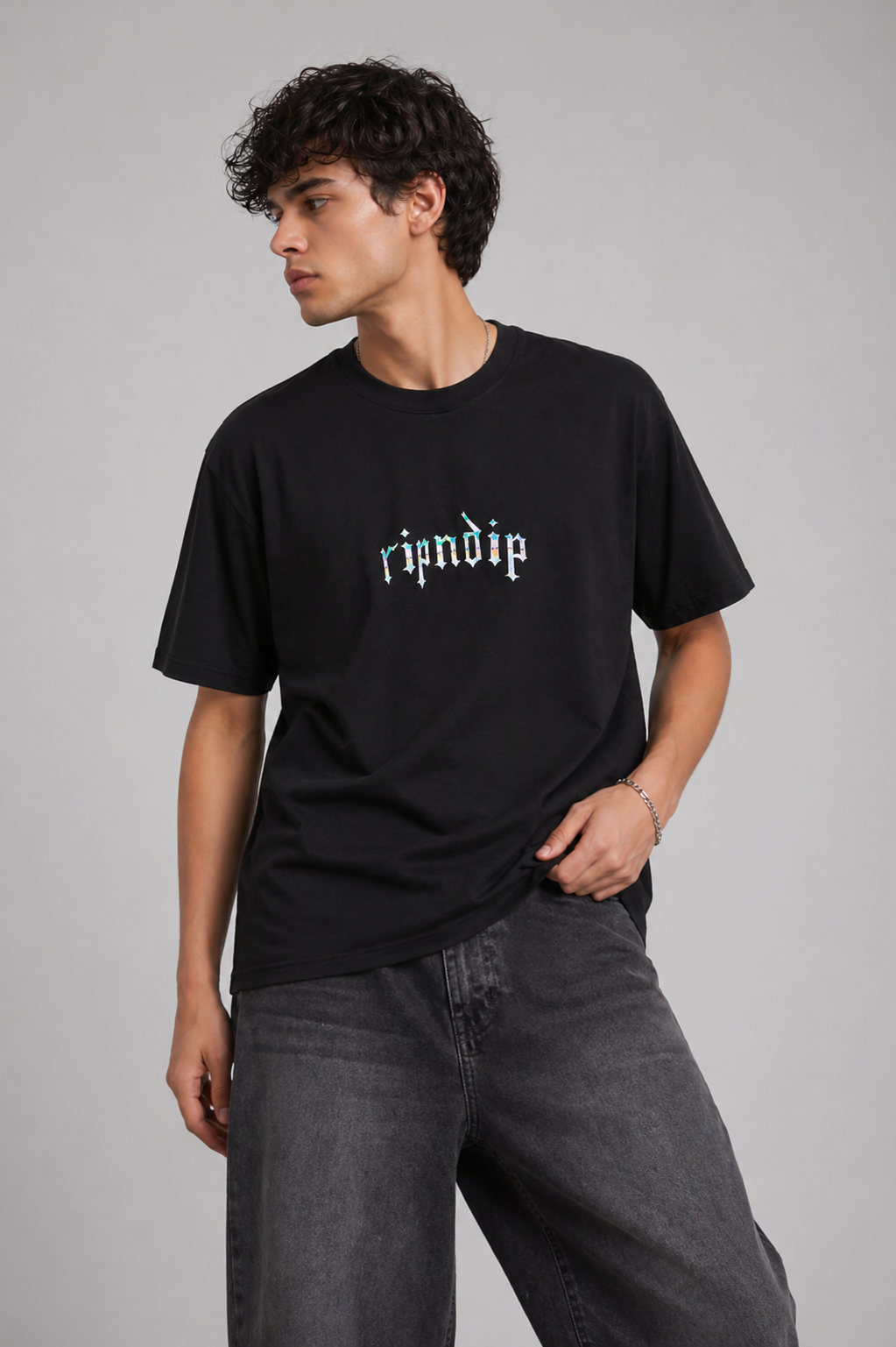 POLO RIPNDIP NEGRO / LETRAS ROCK